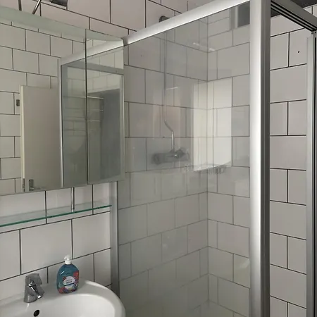 Comfortable Private In A Prime Location! Hbf Проживание в семье