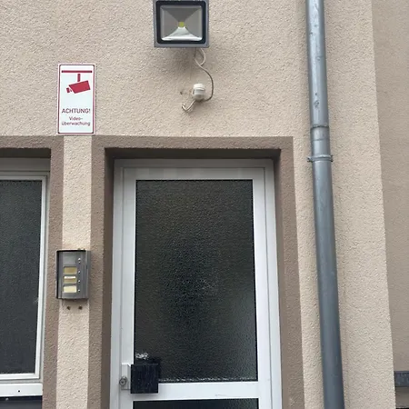Comfortable Private In A Prime Location! Hbf Вольфсбург